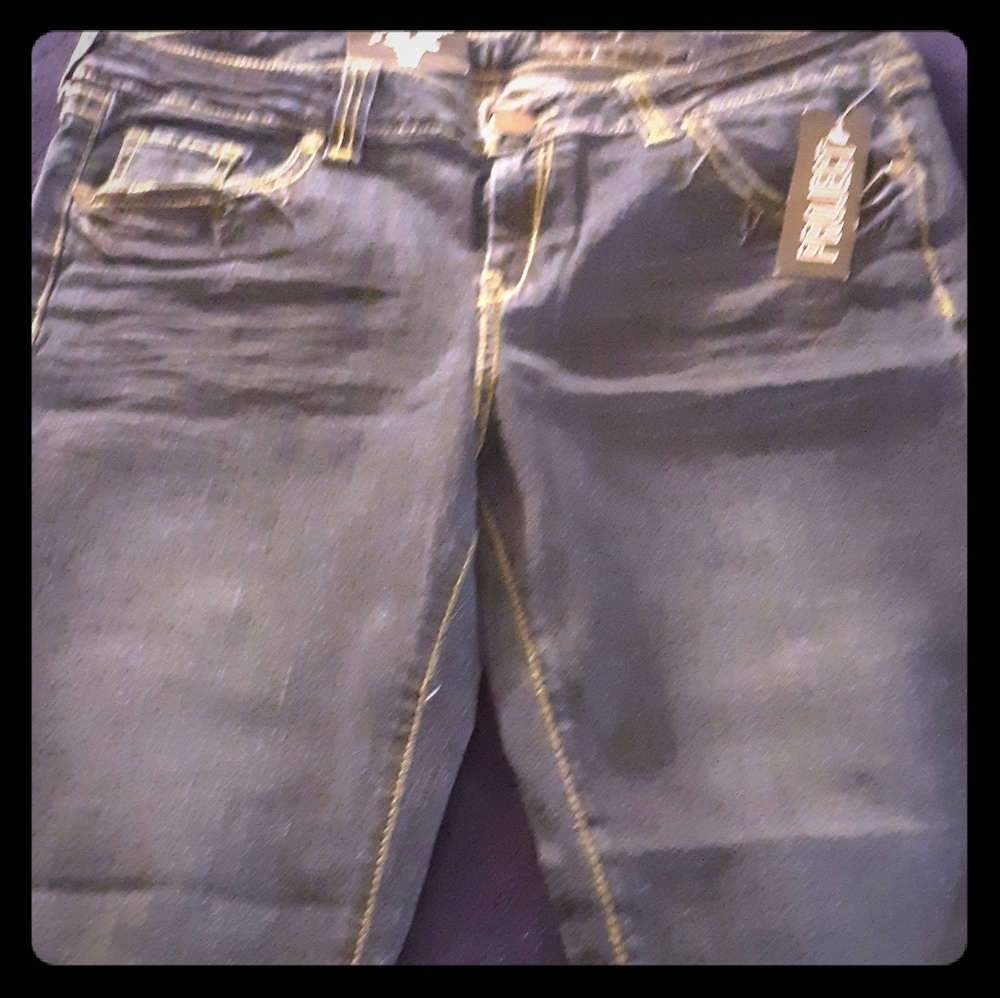 Capri Jeans